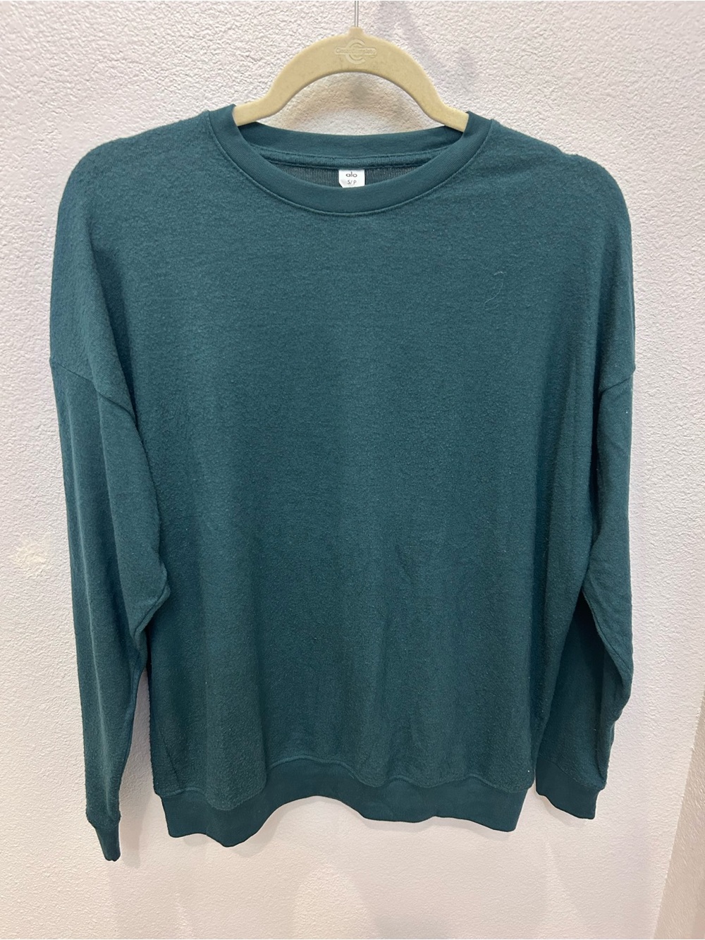 ALO Yoga Long Sleeve Top